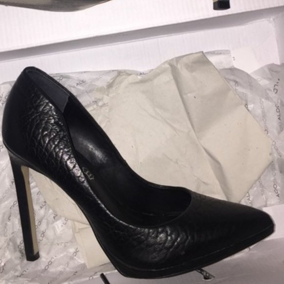 Aldo Shoes - Black Leather Kristina Aldo Pump
